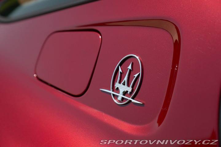 Maserati Ostatní modely Coupé 4.2 V8 32V CAMBIOCORSA 2002