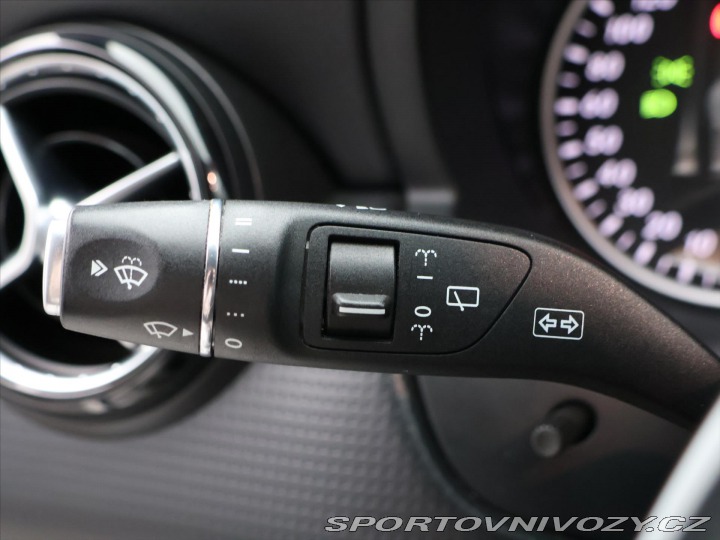 Mercedes-Benz A 1,6 200 115kW Sport 2014