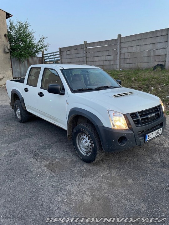 Ostatní značky Ostatní modely Isuzu D-Max 2,5   D-MAX TD r.v.2011 2011