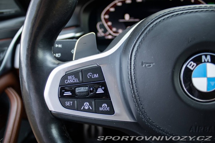 BMW 5 530d xDrive M Sport mHEV 2021