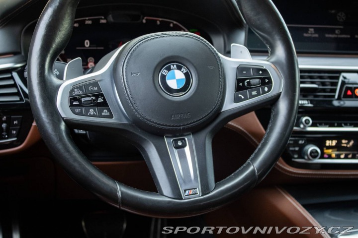 BMW 5 530d xDrive M Sport mHEV 2021