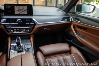 BMW 5 530d xDrive M Sport mHEV 2021