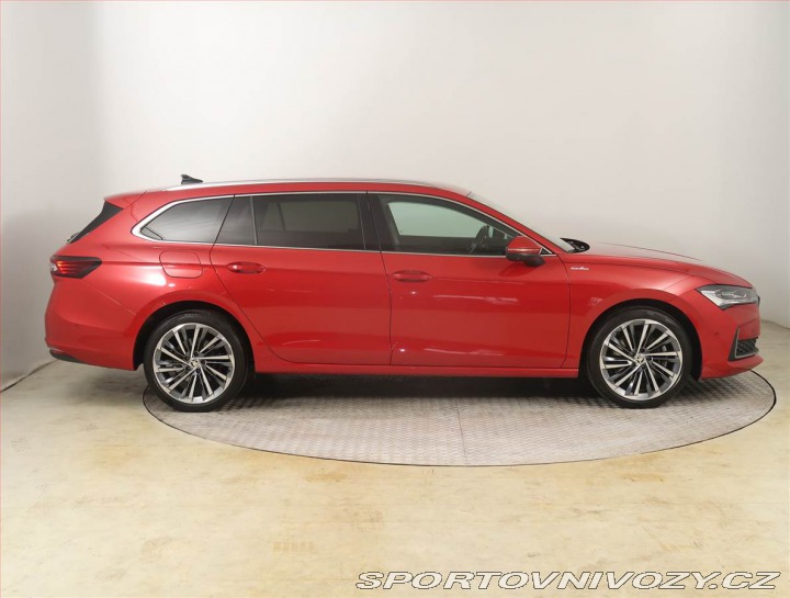 Škoda Superb 2.0 TSI 2024