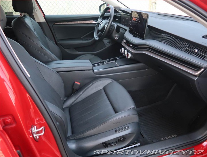 Škoda Superb 2.0 TSI 2024