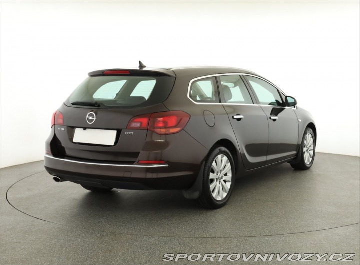 Opel Astra 2.0 CDTI 2013
