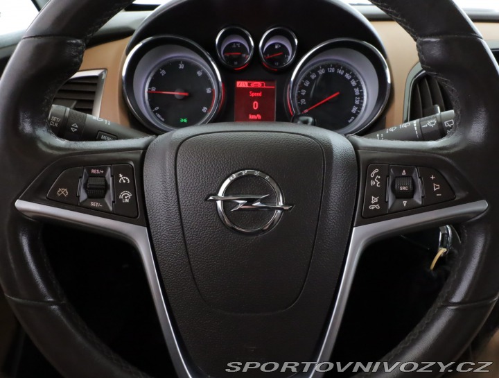 Opel Astra 2.0 CDTI 2013