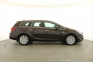 Opel Astra 2.0 CDTI 2013