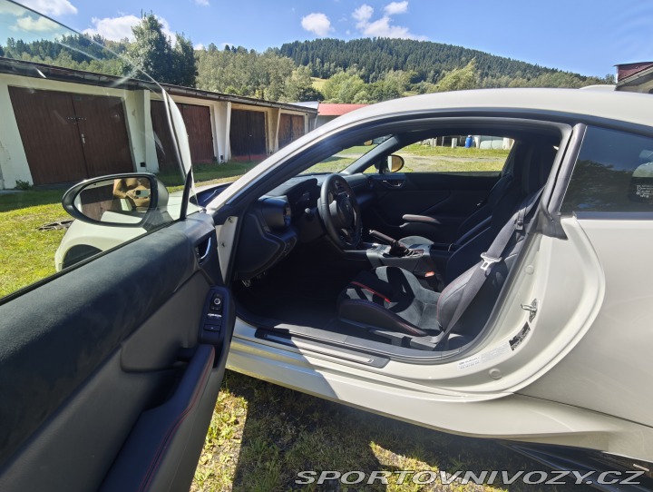 Subaru BRZ 2024