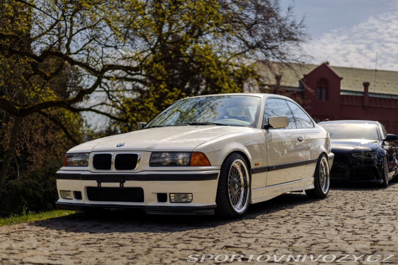 BMW 3 328i