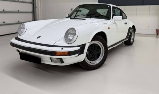 Porsche 911 Carrera