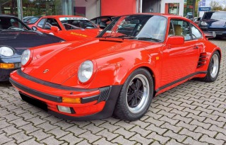 Porsche 911 (911)