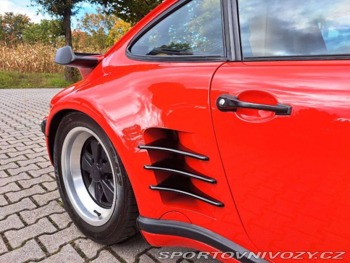 Porsche 911 (911) 1989