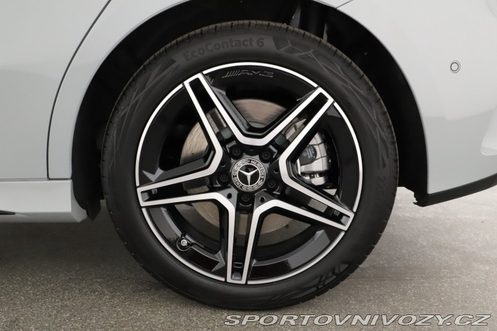 Mercedes-Benz A AMG Line A 250 e 2025