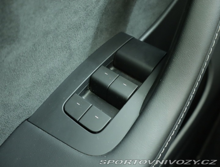 Tesla Model Y Long Range AWD 79kWh 2023