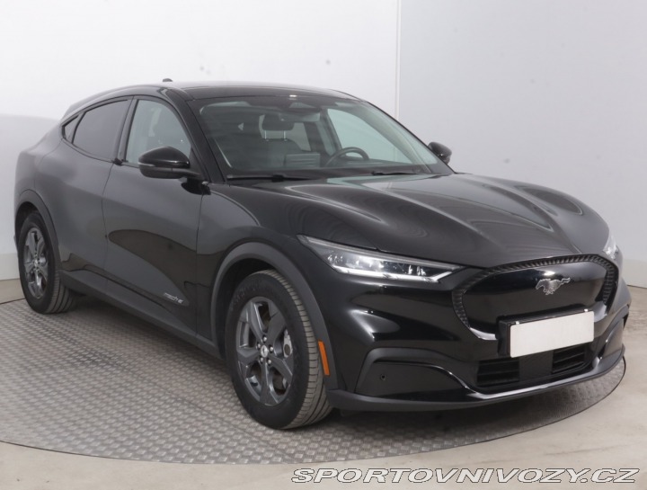 Ford Mustang Mach-E Standard Range RW 2021