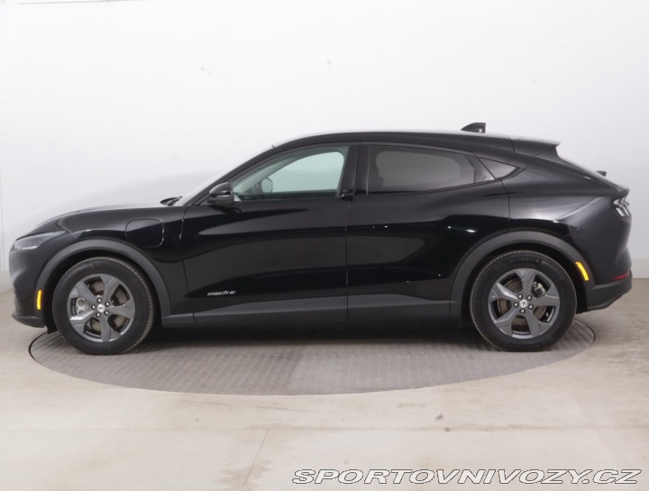 Ford Mustang Mach-E Standard Range RW 2021