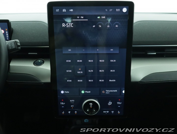 Ford Mustang Mach-E Standard Range RW 2021