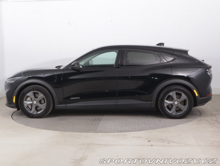 Ford Mustang Mach-E Standard Range RW 2021