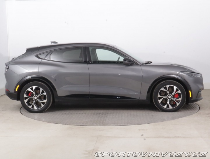 Ford Mustang Mach-E Standard Range AW 2021