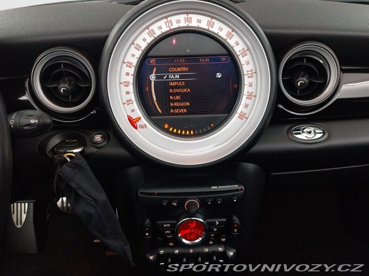 Mini Cooper Cooper SD 2011