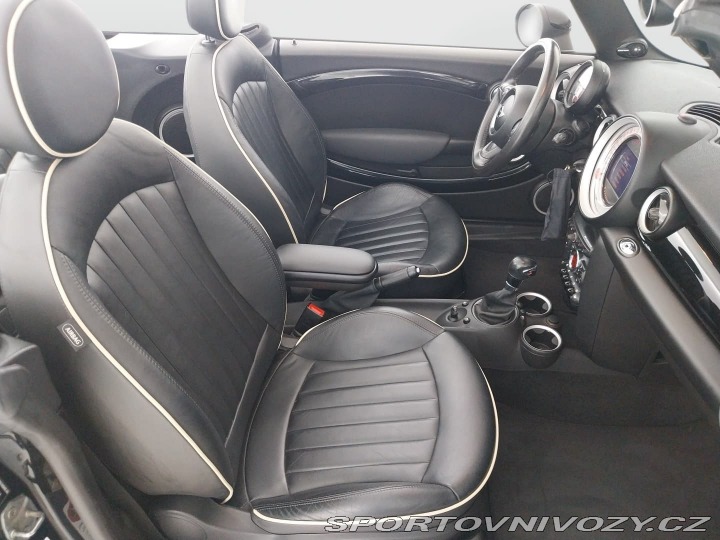 Mini Cooper Cooper SD 2011