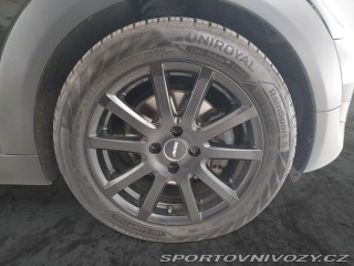Mini Cooper Cooper SD 2011