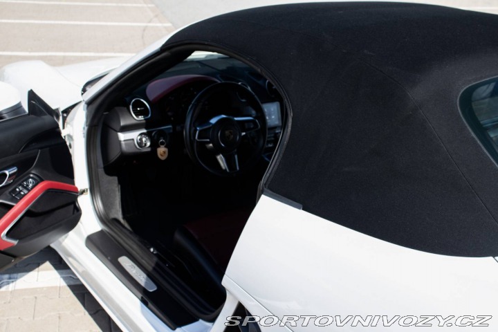 Porsche Boxster 718, 220kW (2017) / AJ N 2017
