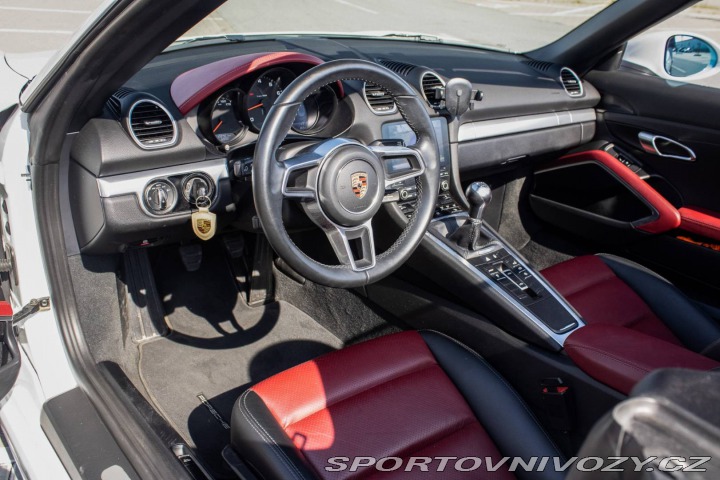 Porsche Boxster 718, 220kW (2017) / AJ N 2017