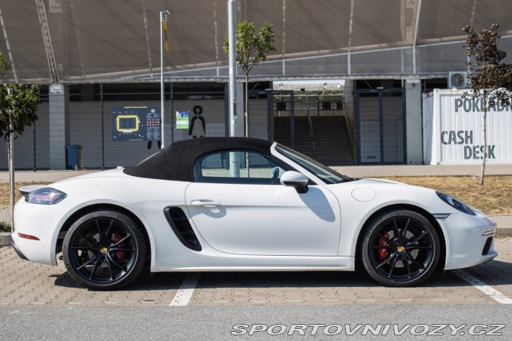 Porsche Boxster 718, 220kW (2017) / AJ N 2017