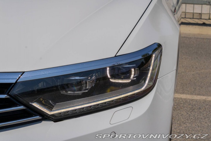 Volkswagen Ostatní modely Passat Variant Variant  2.0 BiTDI 240k B 2017
