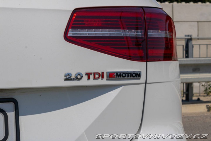 Volkswagen Ostatní modely Passat Variant Variant 2.0 BiTDI 240k B 2017