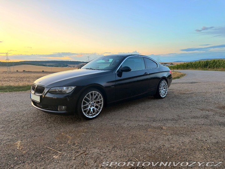 BMW 3 325i Coupé 2008