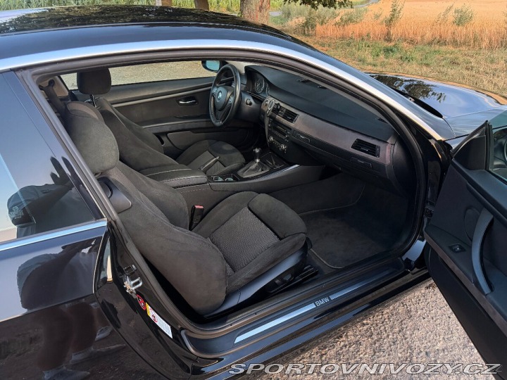 BMW 3 325i Coupé 2008