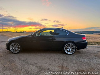 BMW 3 325i Coupé 2008