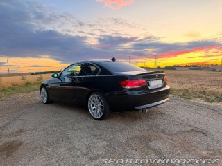 BMW 3 325i Coupé 2008
