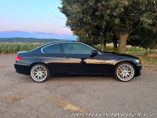 BMW 3 325i Coupé 2008