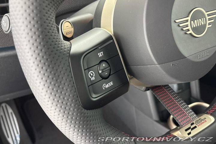 Mini Cooper 3dvéř. John Cooper Works 2026