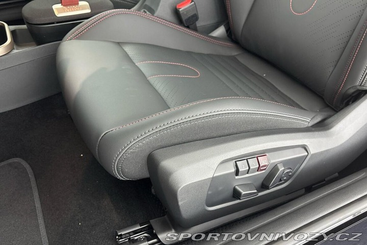 Mini Cooper 3dvéř. John Cooper Works 2026