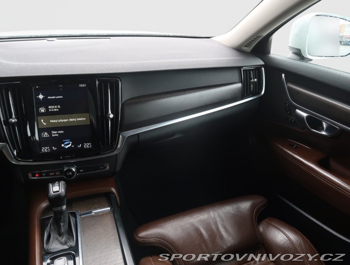 Volvo V90 Cross Country  D5 2.0 AWD 2019
