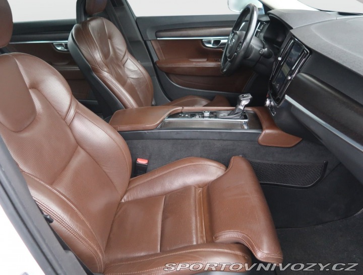 Volvo V90 Cross Country  D5 2.0 AWD 2019