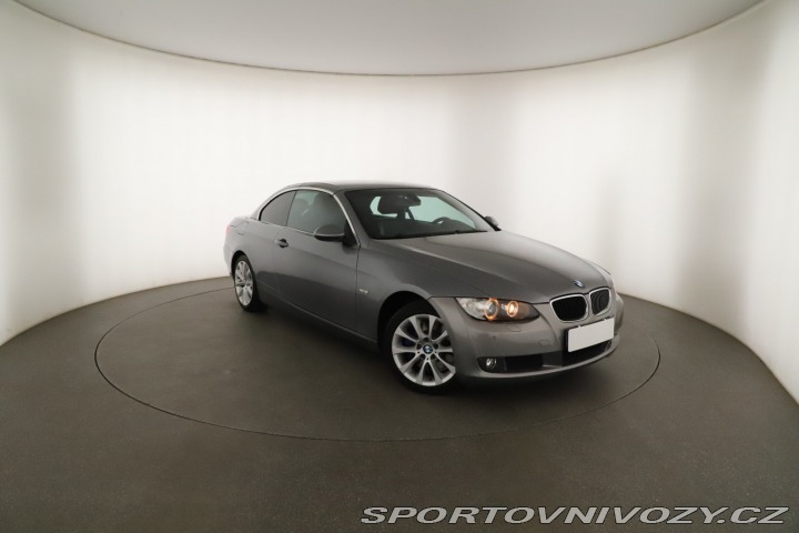 BMW 3 330 i 2007
