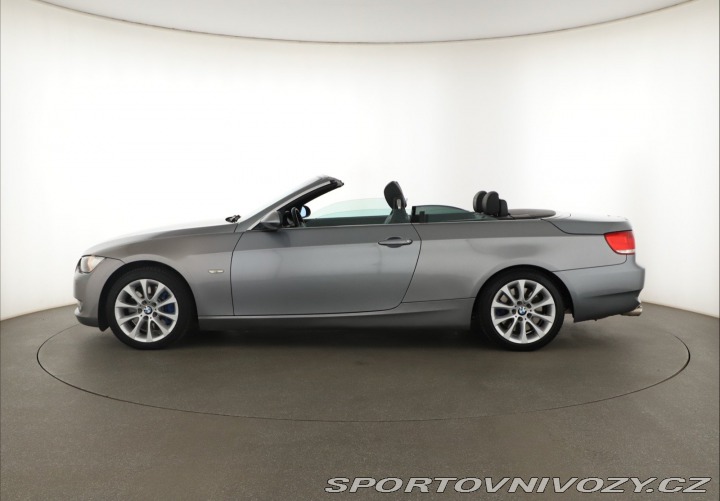 BMW 3 330 i 2007