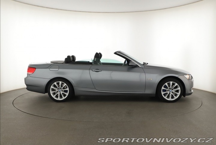 BMW 3 330 i 2007