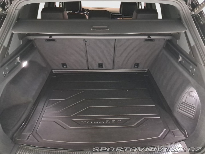 Volkswagen Ostatní modely Touareg R-Line 3.0 TDI 2021