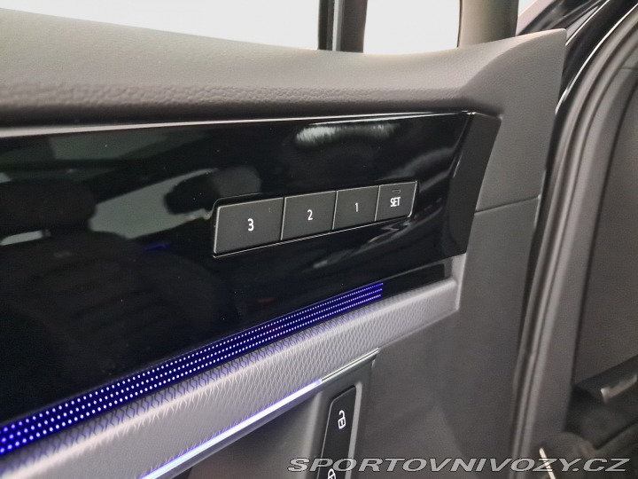 Volkswagen Ostatní modely Touareg R-Line 3.0 TDI 2021