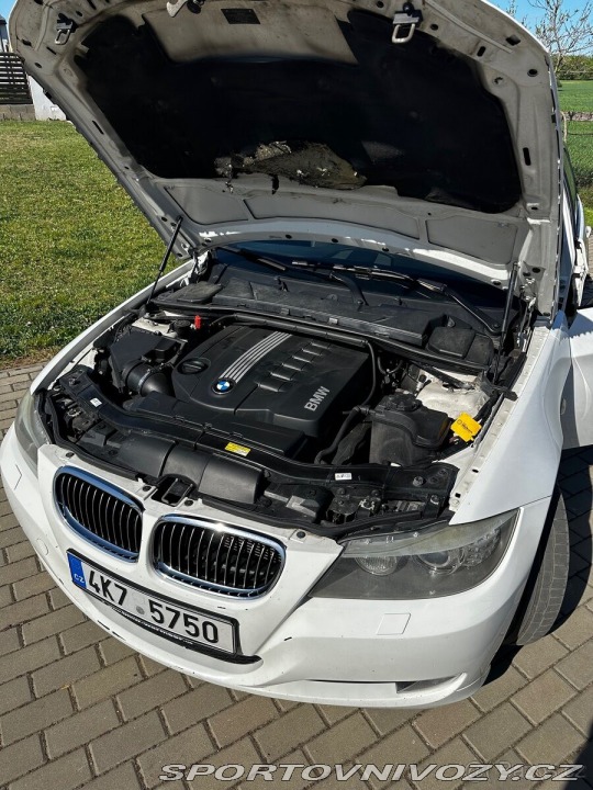 BMW 3 3,0 330d LCI 180kW e91 2011