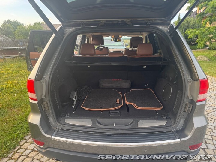 Ostatní značky Ostatní modely Jeep Grand Cherokee 3,0 Overland SUMMIT CRD 1800