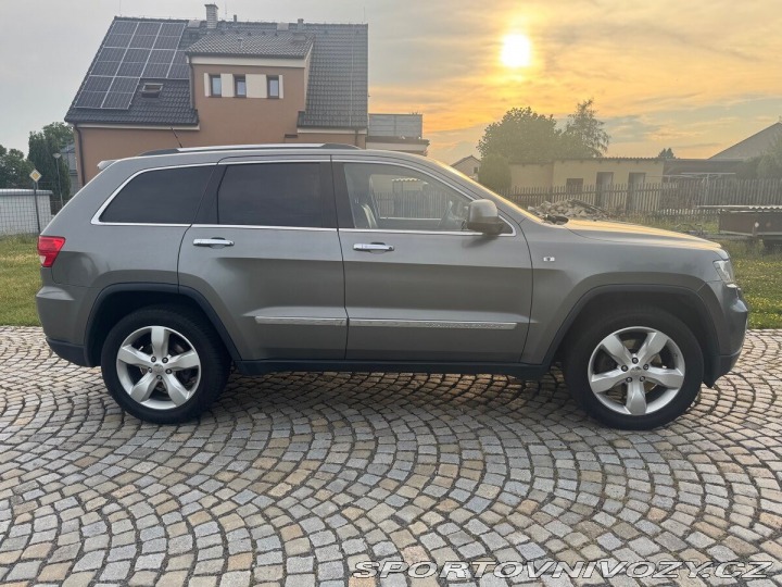 Ostatní značky Ostatní modely Jeep Grand Cherokee 3,0 Overland SUMMIT CRD 1800