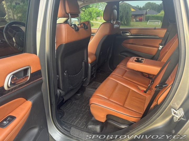 Ostatní značky Ostatní modely Jeep Grand Cherokee 3,0 Overland SUMMIT CRD 1800