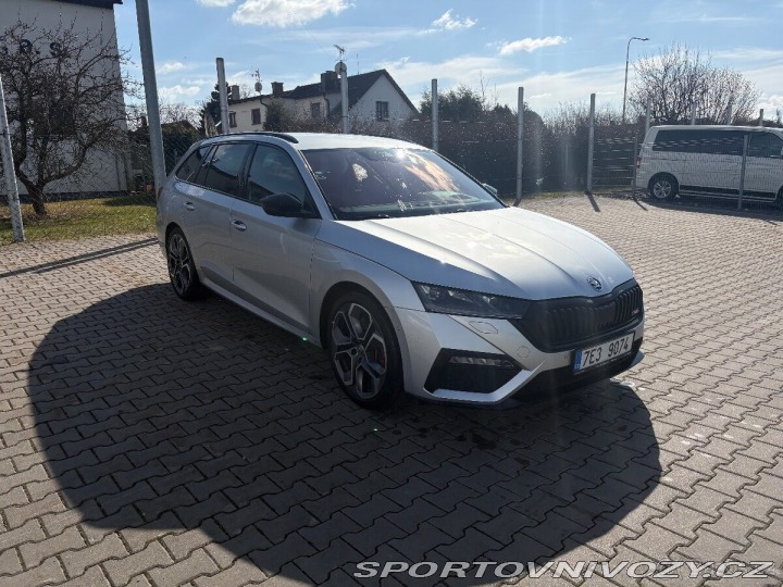 Škoda Ostatní modely Octavia 2,0 RS TSI DSG 2024 49t 2024